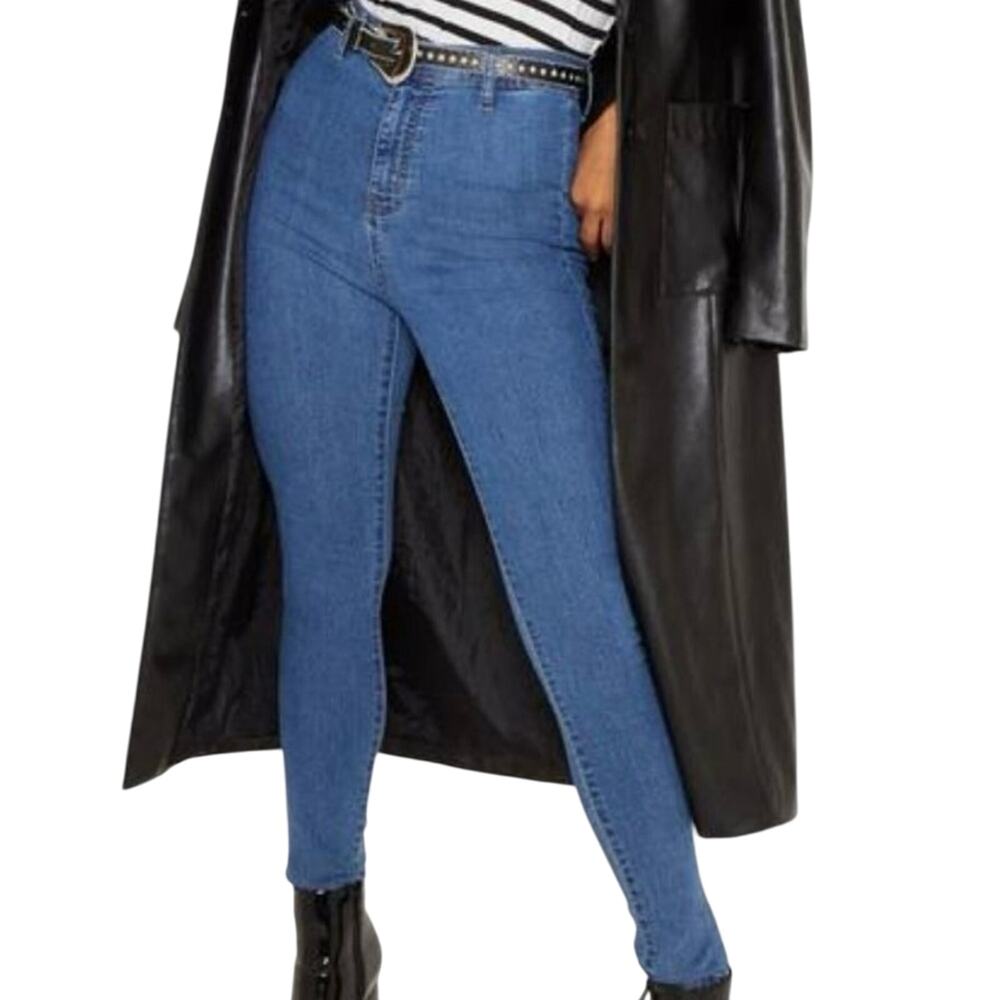 PrettyLittleThing- NWT Mid-Wash Skinny Jeans Size 4